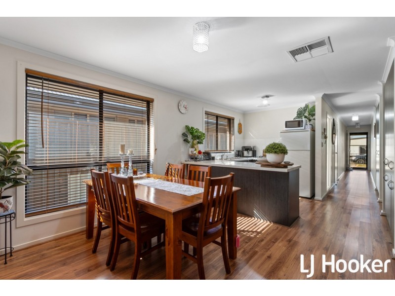 9 Riesling Crescent, Andrews Farm SA 5114