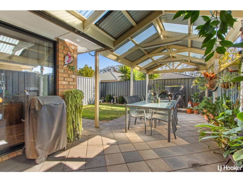 9 Riesling Crescent, Andrews Farm SA 5114