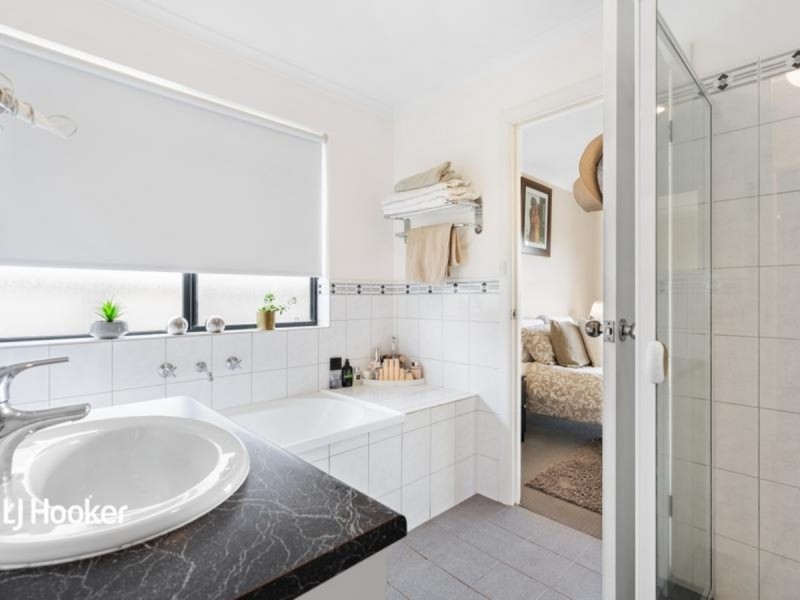 32 Angas Avenue, Evanston Park SA 5116