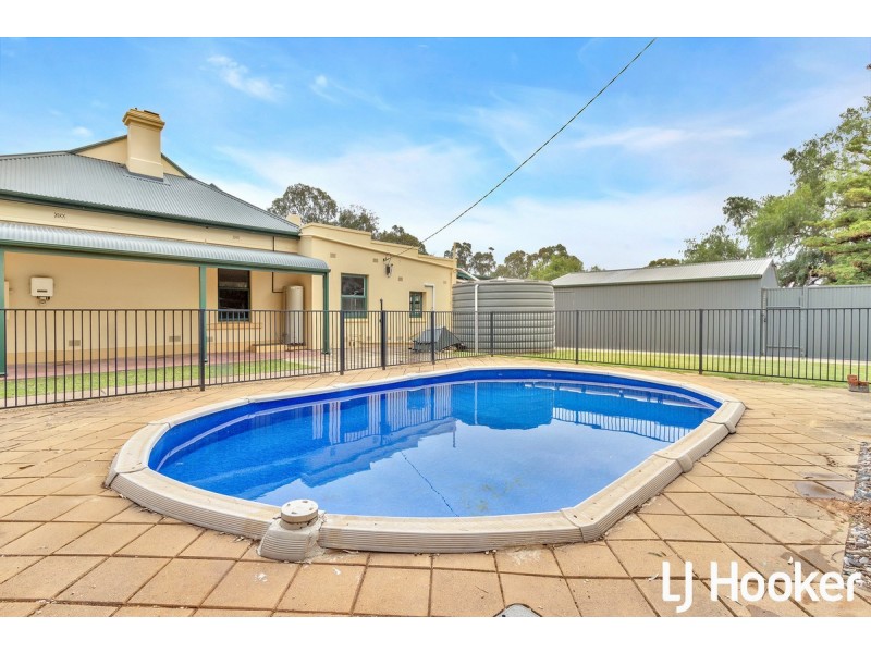 31 Murray Street, Greenock SA 5360