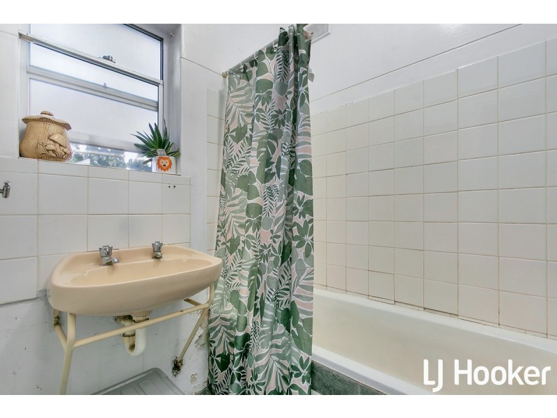 23 Stakes Crescent, Elizabeth Downs SA 5113