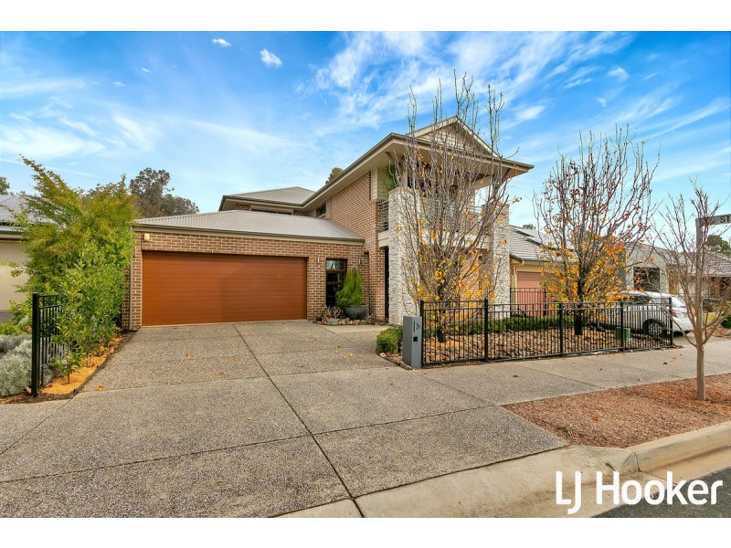 3 Roxburgh Crescent, Blakeview SA 5114