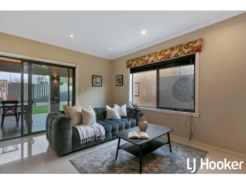 3 Roxburgh Crescent, Blakeview SA 5114