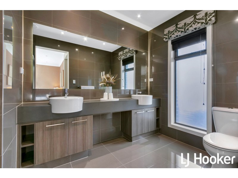 3 Roxburgh Crescent, Blakeview SA 5114