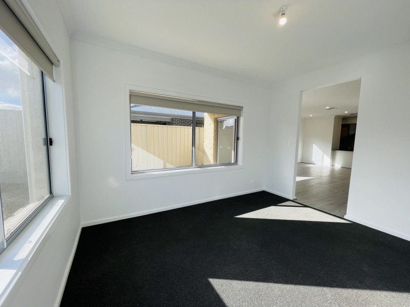 5 Farmer Road, Munno Para West SA 5115
