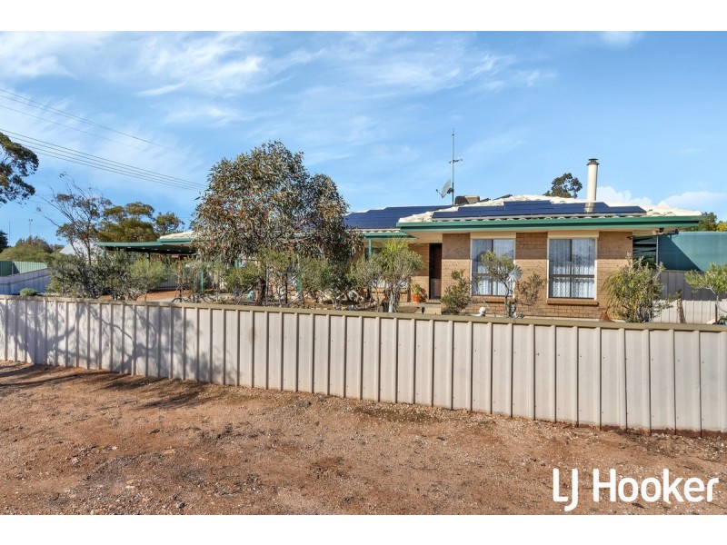 4 Seventh Street, Morgan SA 5320