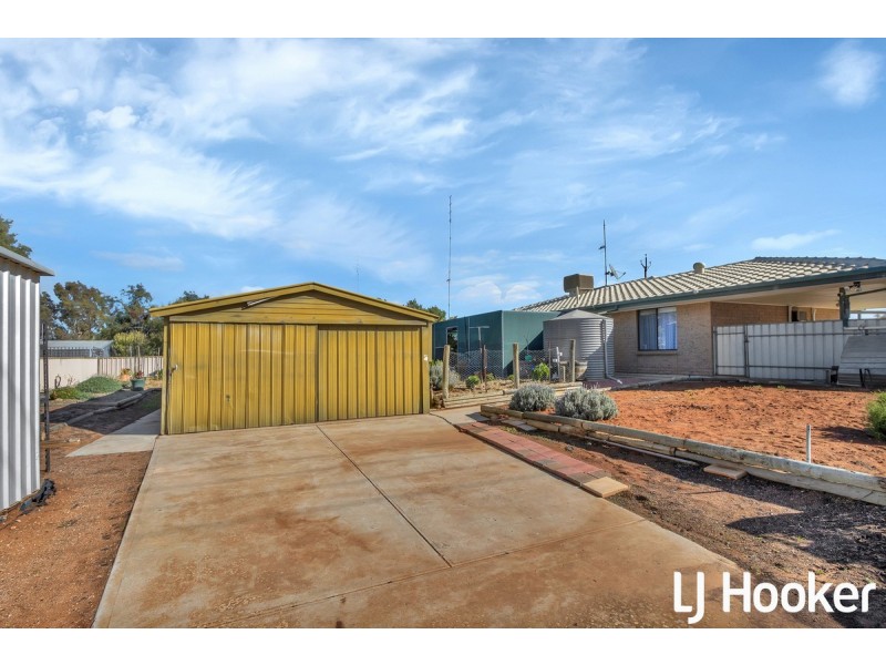 4 Seventh Street, Morgan SA 5320