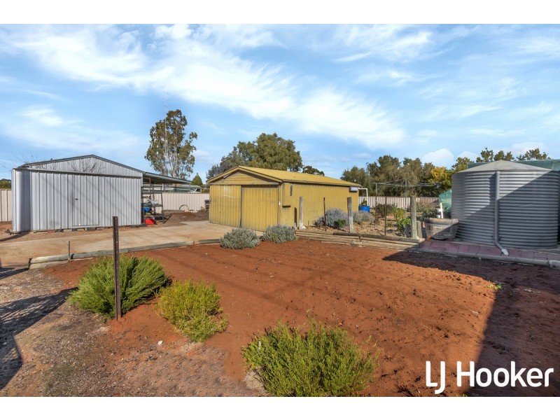 4 Seventh Street, Morgan SA 5320