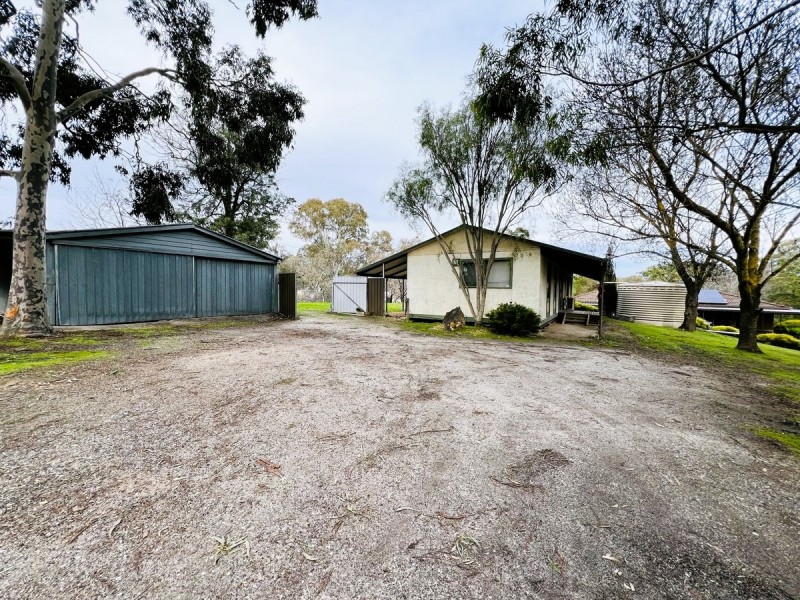 6 Queen Street, Williamstown SA 5351