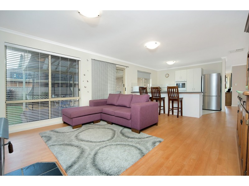 42 Gleeson Grove, Evanston Park SA 5116