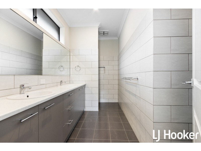 11 Brown Street, Willaston SA 5118