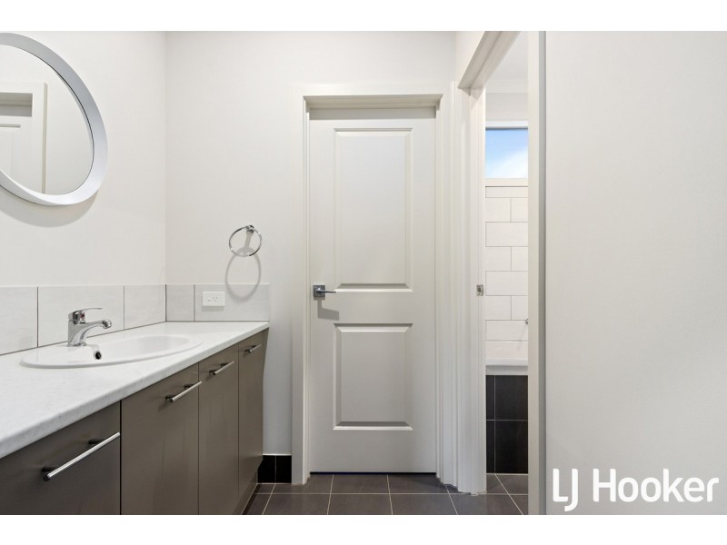 11 Brown Street, Willaston SA 5118