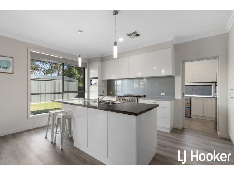 11 Brown Street, Willaston SA 5118