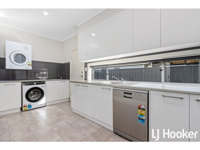 11 Brown Street, Willaston SA 5118