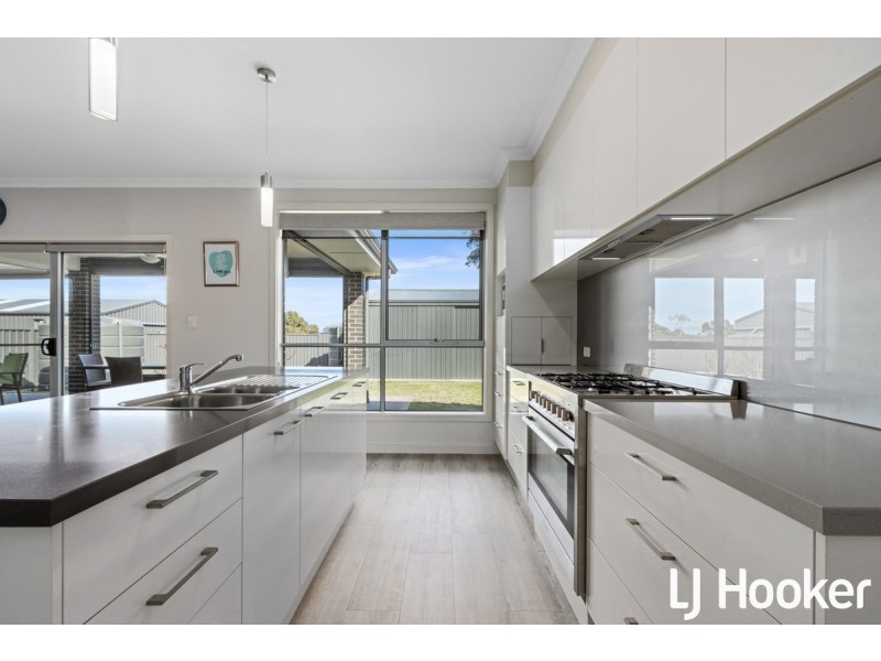 11 Brown Street, Willaston SA 5118