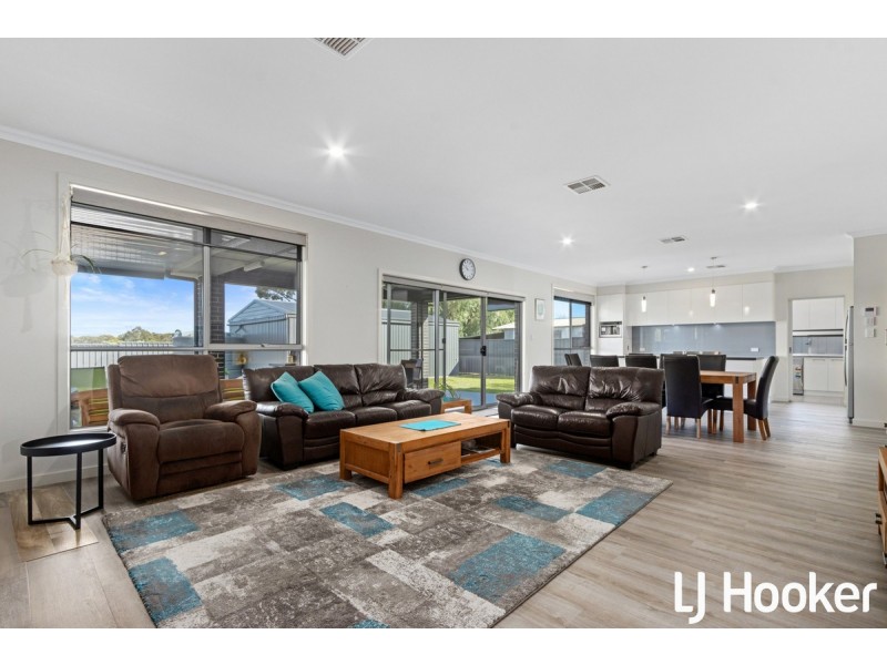 11 Brown Street, Willaston SA 5118