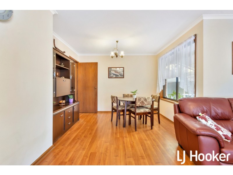 4 Arlington Close, Salisbury Heights SA 5109