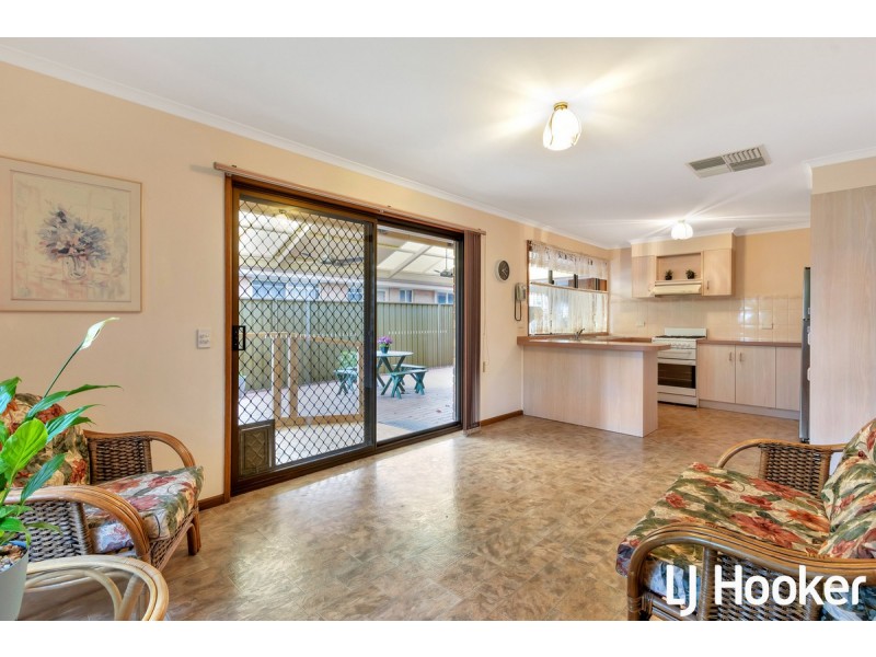 4 Arlington Close, Salisbury Heights SA 5109