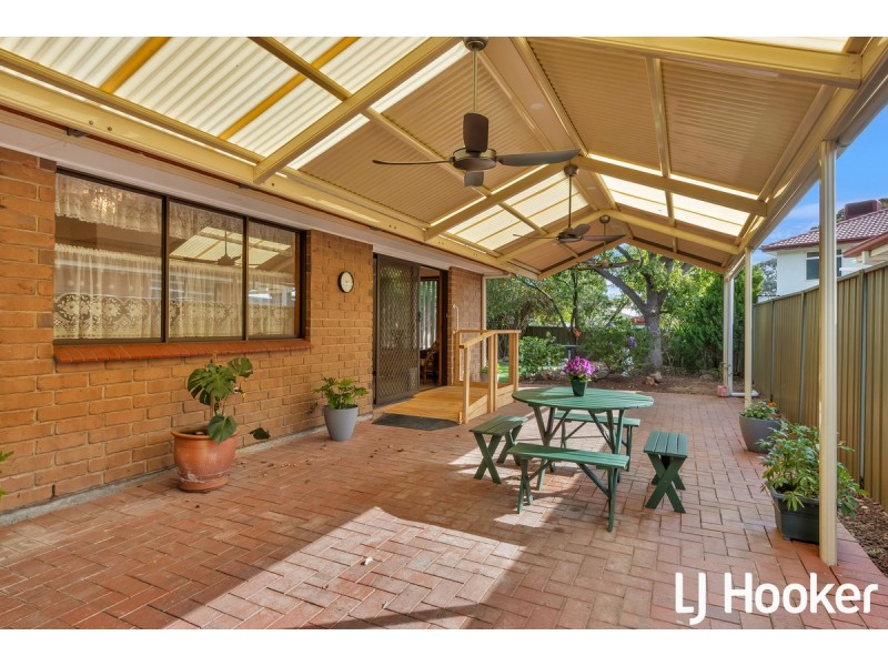 4 Arlington Close, Salisbury Heights SA 5109