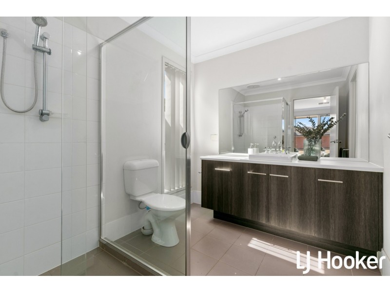 18 Nybo Court, Munno Para West SA 5115