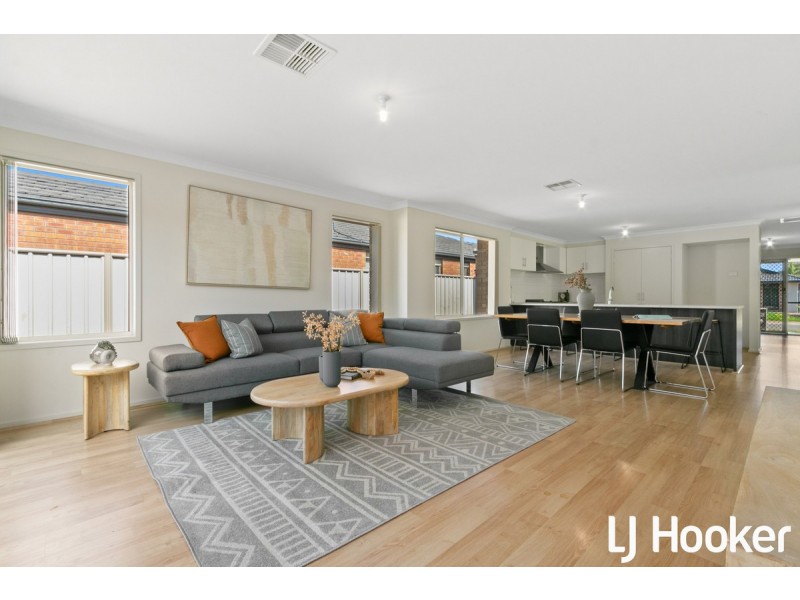 18 Nybo Court, Munno Para West SA 5115