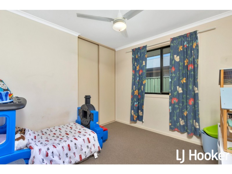 24 Tangarine Court, Munno Para West SA 5115