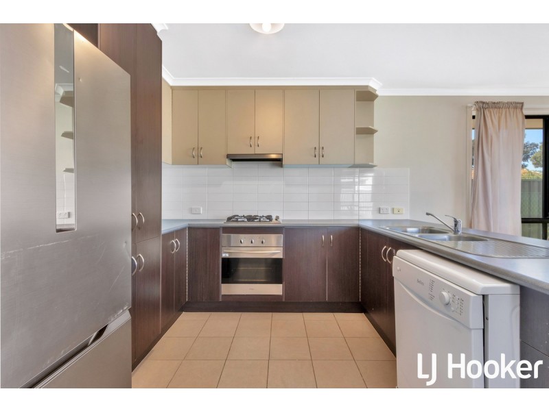 24 Tangarine Court, Munno Para West SA 5115