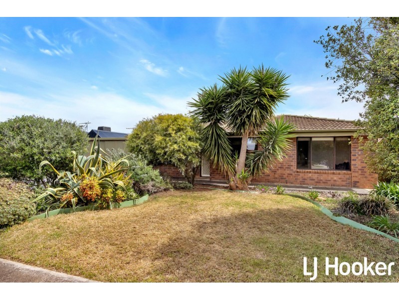 17 Causby Crescent, Willaston SA 5118