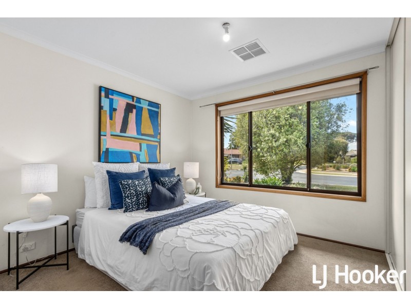 17 Causby Crescent, Willaston SA 5118