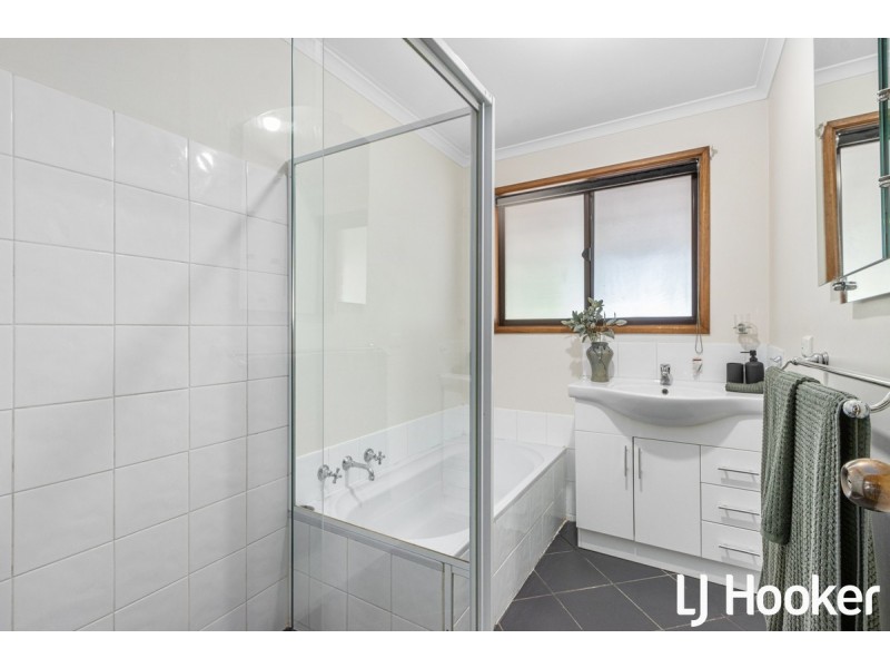 17 Causby Crescent, Willaston SA 5118