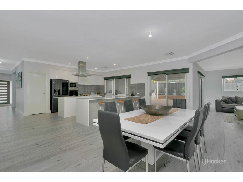 42 Hutchinson Road, Gawler East SA 5118