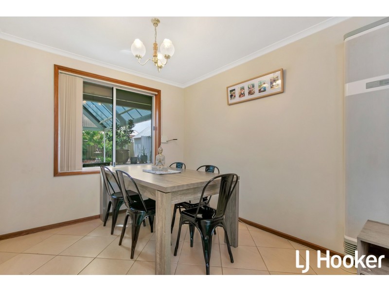 77 Magdalena Crescent, Paralowie SA 5108