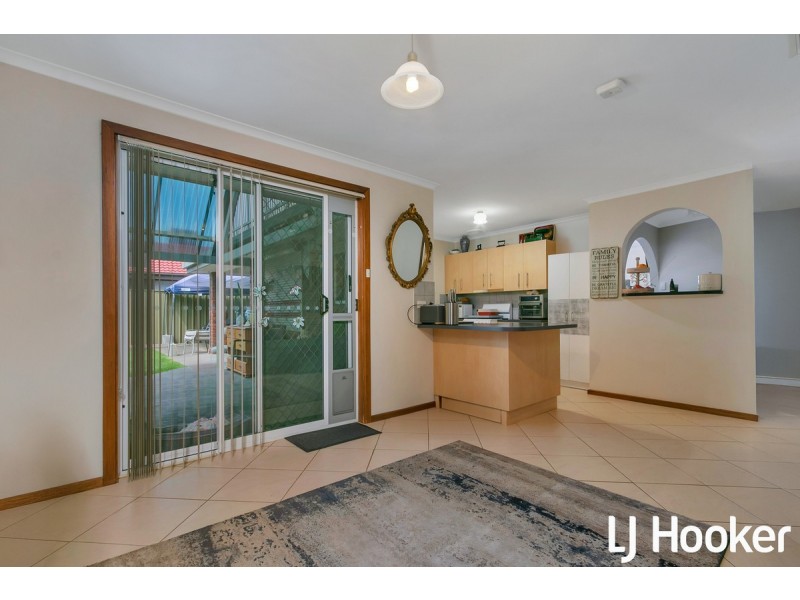 77 Magdalena Crescent, Paralowie SA 5108