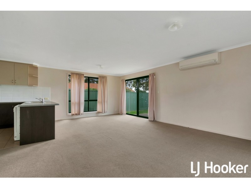 24 Tangarine Court, Munno Para West SA 5115