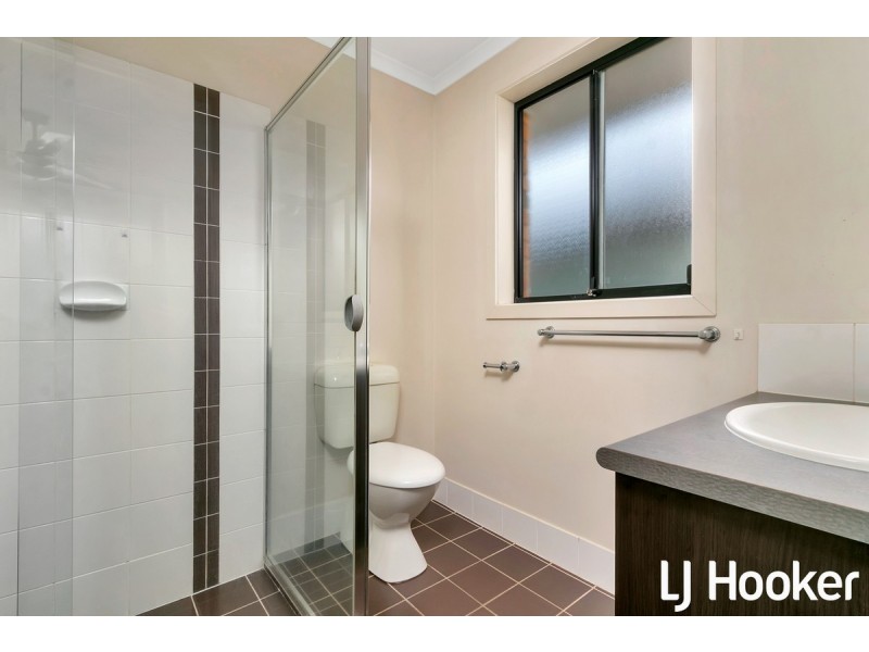 24 Tangarine Court, Munno Para West SA 5115
