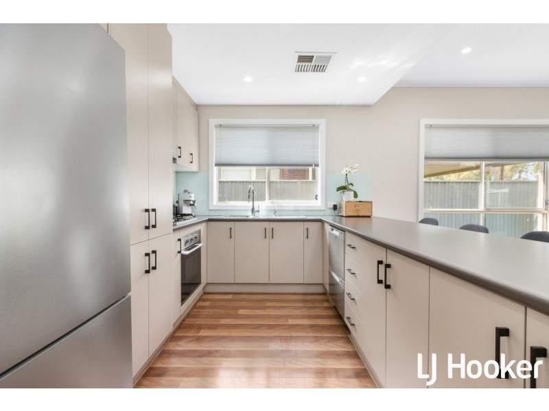 5 Allen Court, Evanston Gardens SA 5116