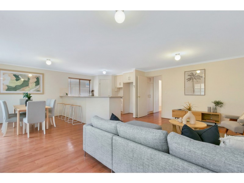 10 Tasos Drive, Munno Para West SA 5115