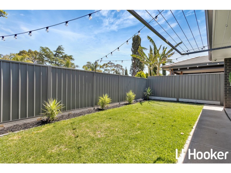 10 Chifley Avenue, Hope Valley SA 5090
