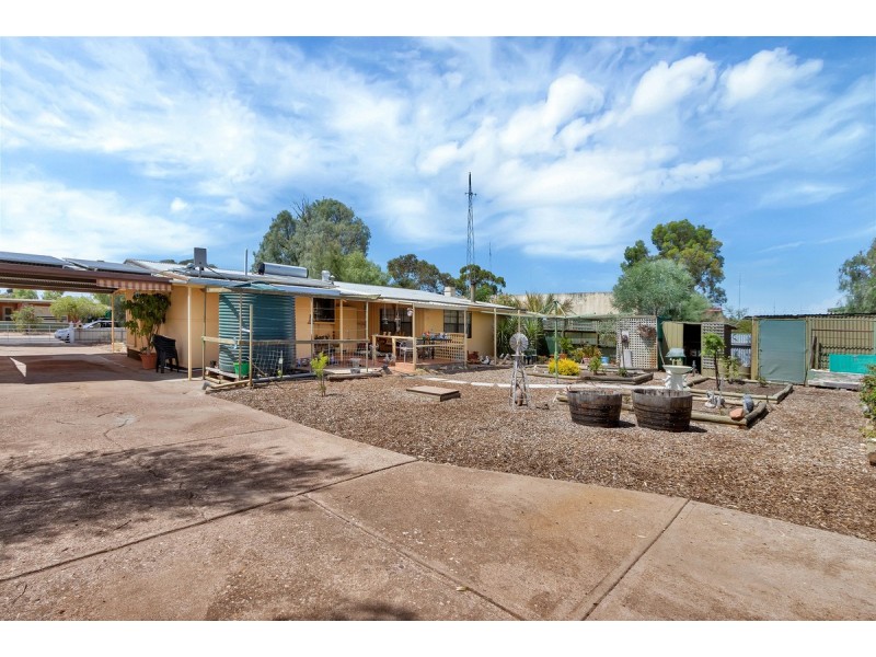 7 Sixth Street, Morgan SA 5320