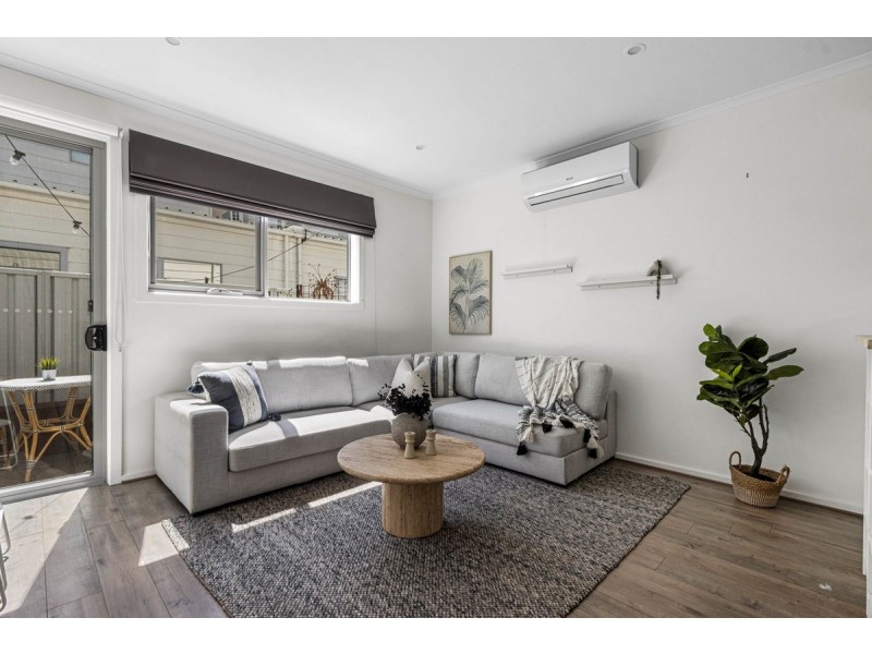 8 McInness Place, Munno Para SA 5115