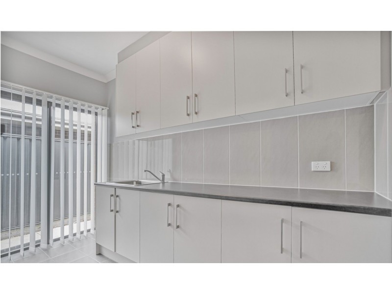 19 Lema Avenue, Fairview Park SA 5126