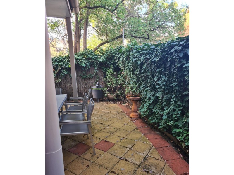 2/355 Angas Street, Adelaide SA 5000