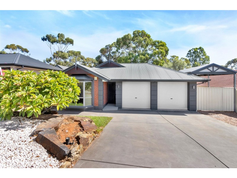 22 Thompson Circuit, Evanston Park SA 5116