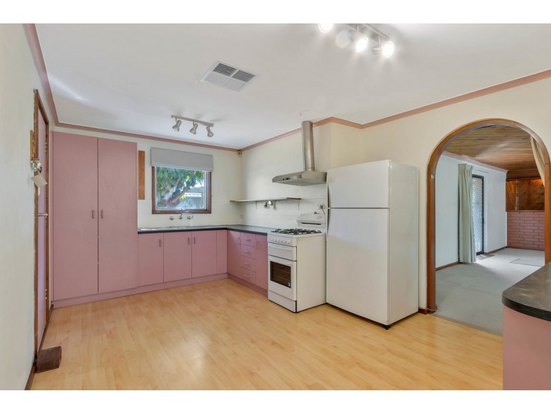 2 Winulta Court, Munno Para SA 5115