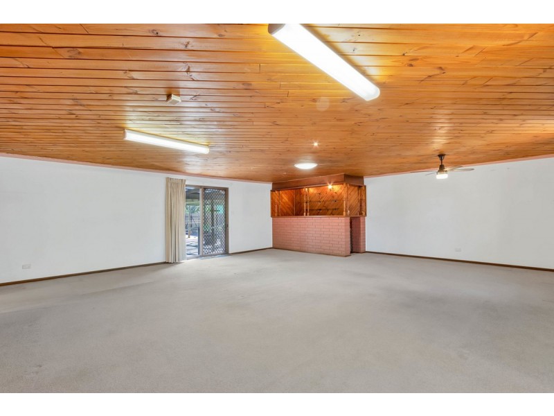 2 Winulta Court, Munno Para SA 5115