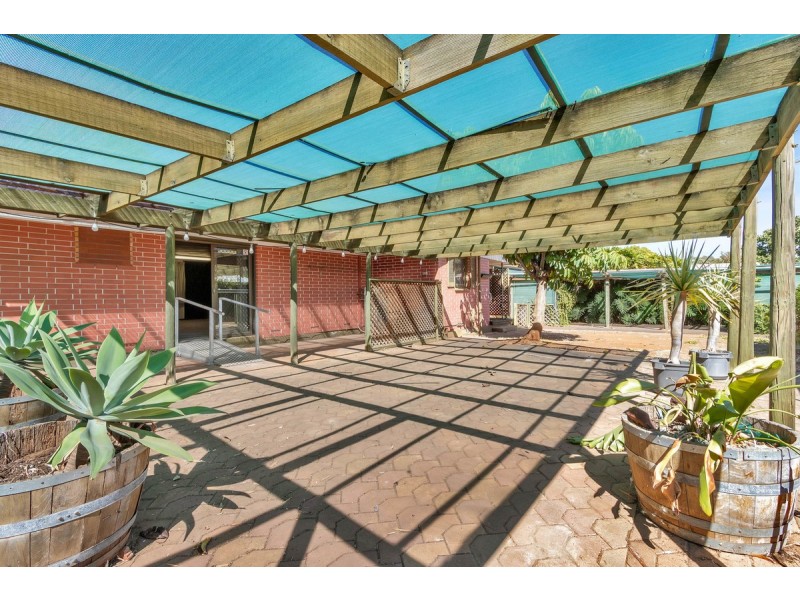 2 Winulta Court, Munno Para SA 5115