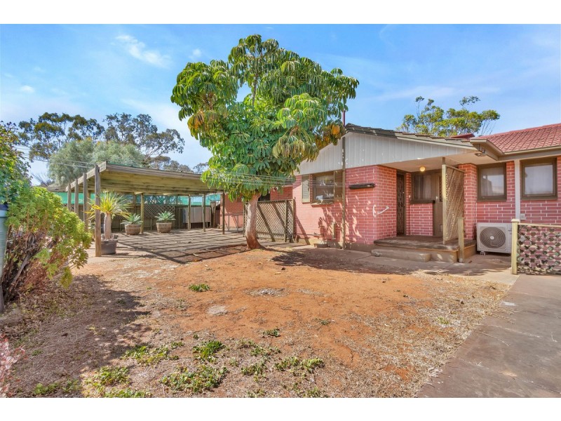 2 Winulta Court, Munno Para SA 5115