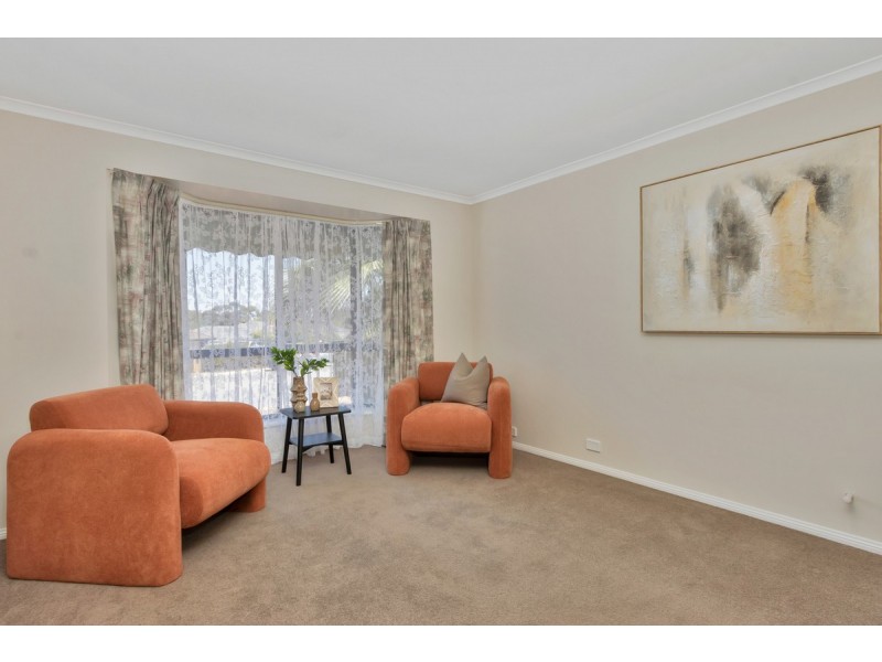 5 Crace Court, Evanston Park SA 5116