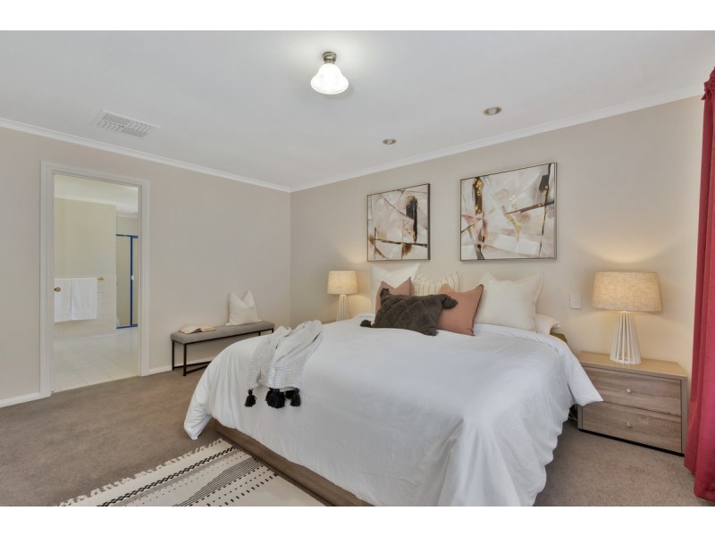 5 Crace Court, Evanston Park SA 5116