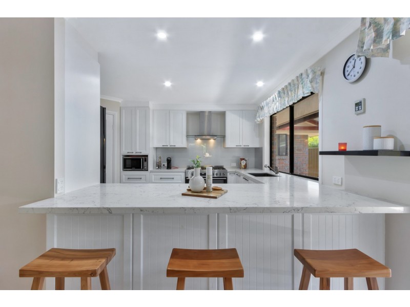 5 Crace Court, Evanston Park SA 5116